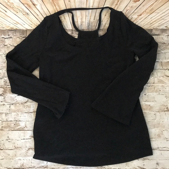 Like new! Not your average black sweatshirt - Picture 5 of 8